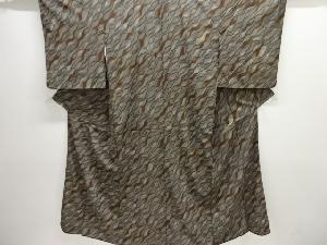 大正ロマン　斜めよろけ縞模様織り出し着物